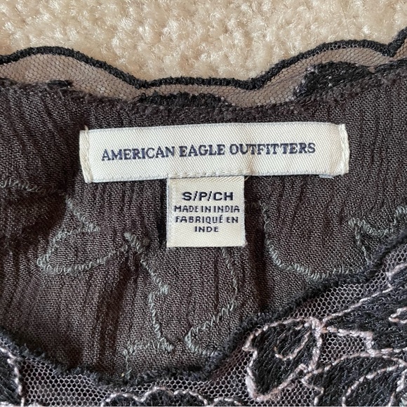 ❤️2/$30 American Eagle lace cami tank - Picture 2 of 2